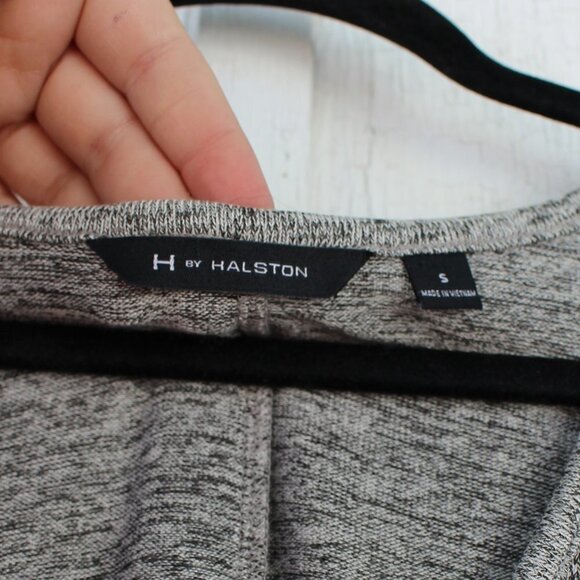 H by‎ Halston Gray Heathered Knit V Neck Dress - Picture 3 of 4